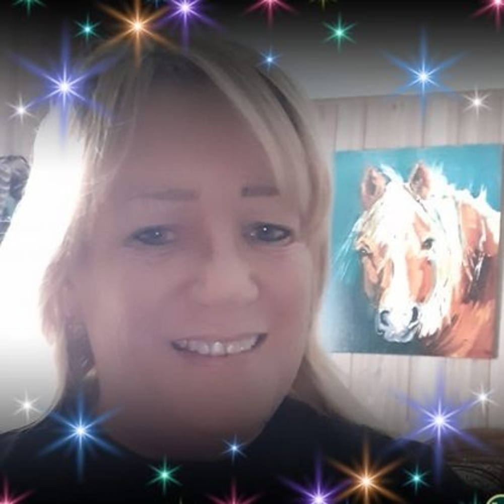 Meet your Posher, Angie